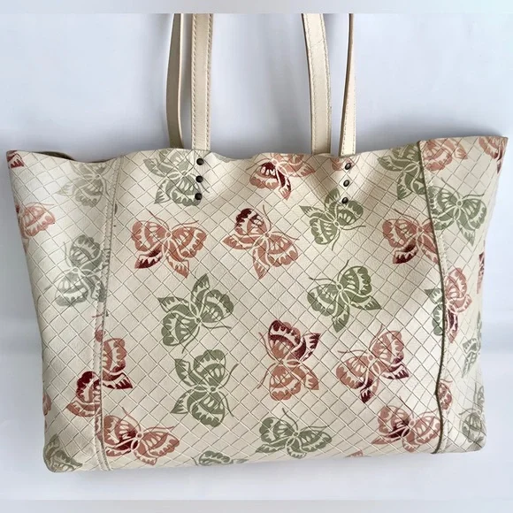 ✨Authentic BOTTEGA VENETA Intrecciatomirage Butterfly Leather Tote Bag Cream - Picture 5 of 16